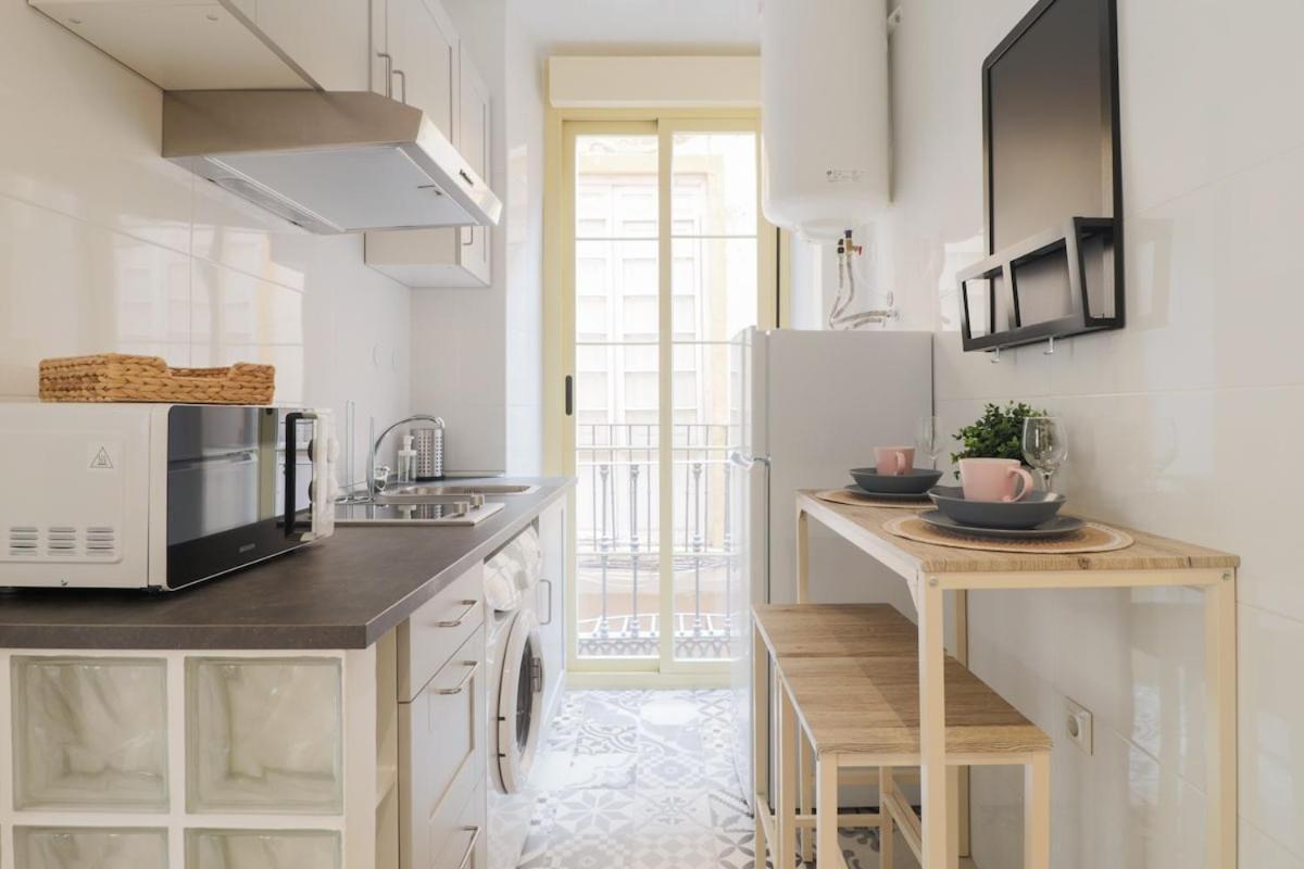 C93 - Trendy Two Bedrooms In Ollerias Málaga Exterior foto